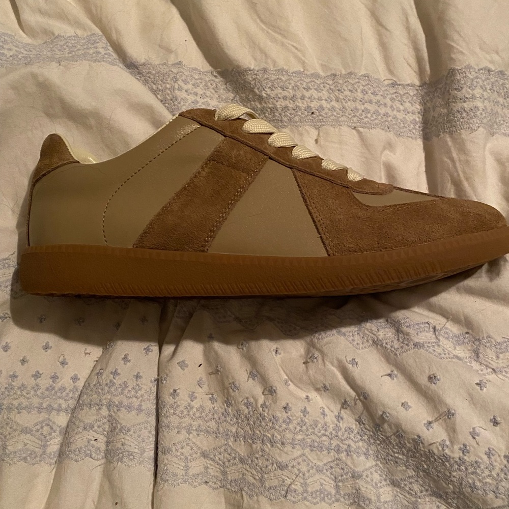 Maison Margiela Low Top Leather / Suede Sneakers - Picture 5 of 10